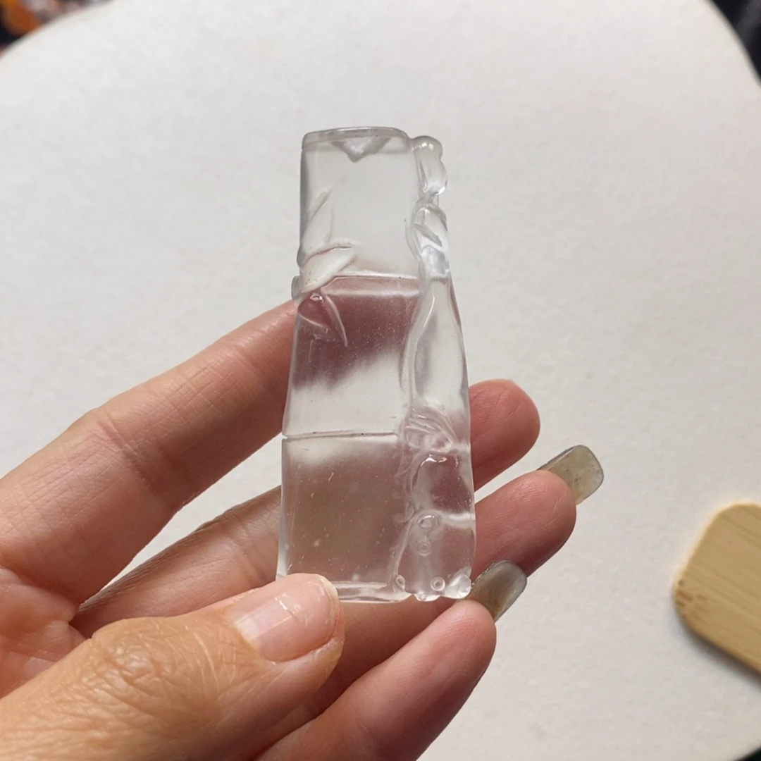 石英质玉未镶嵌颈饰