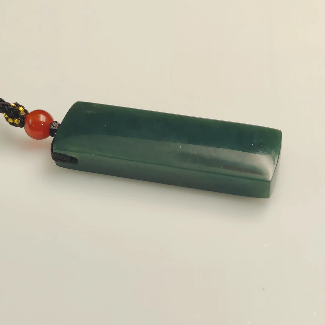 天然和田玉青玉平安无事牌