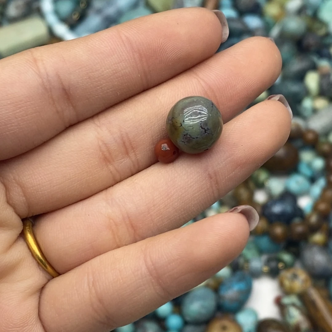 南红玛瑙未镶嵌珠宝奇石