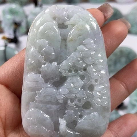 翡翠颈饰未镶嵌山水牌有棉感福利