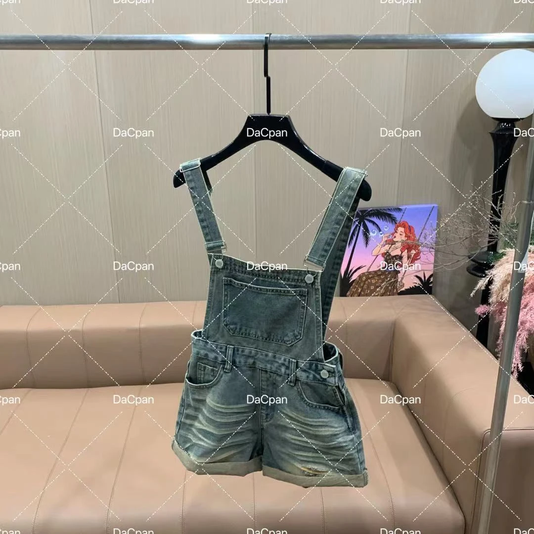 DACPAN-“冰岛公路”破洞牛仔背带短裤 2025/盼·PP 9362
