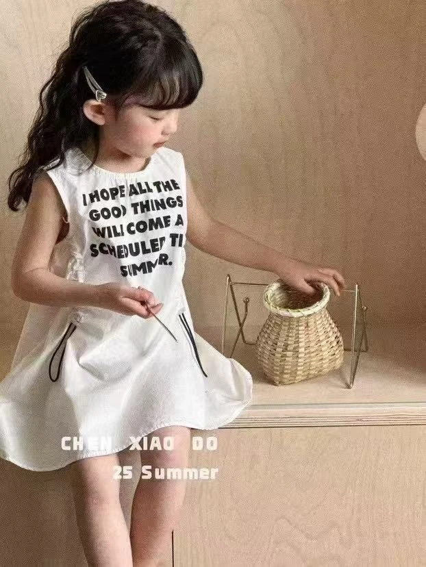 女童背心裙夏季字母洋气连衣裙2025新款女宝宝韩版无袖公主裙