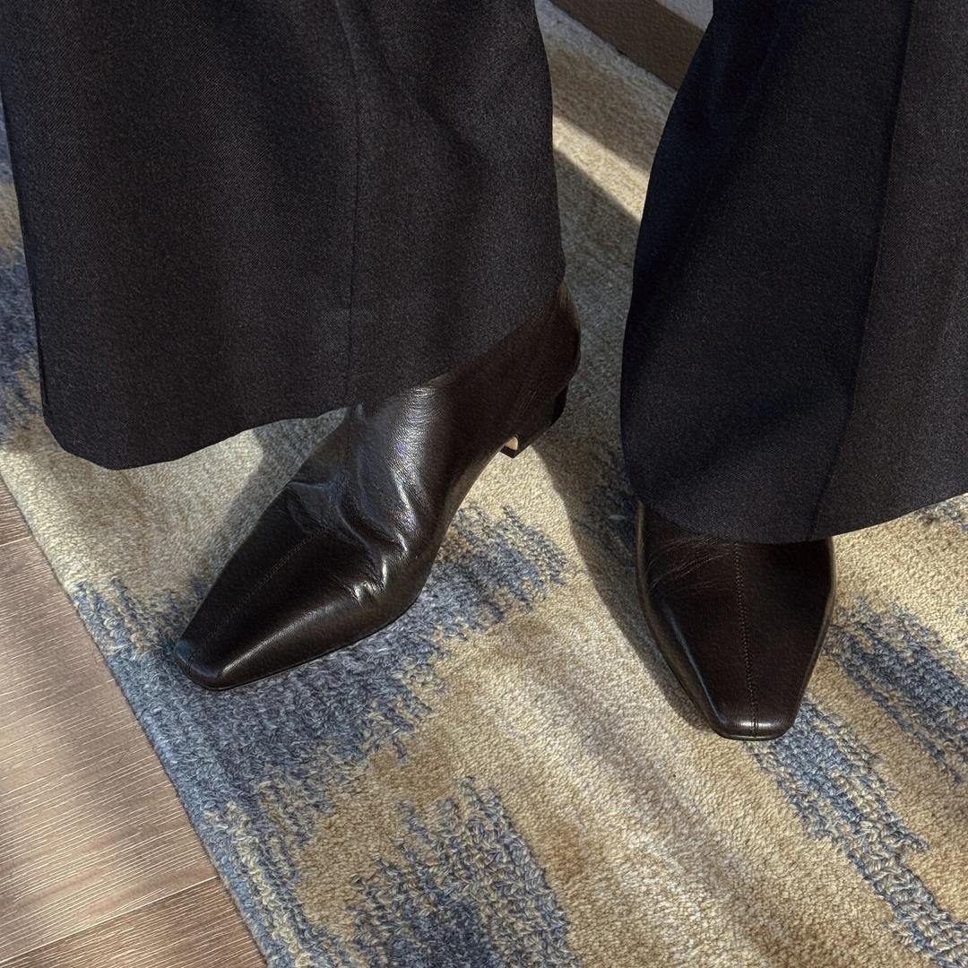 Ms.Qnn“柏林街角”巨软全羊皮方头坡跟内增高后拉链踝靴52X680 Q姐