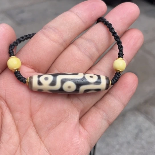 崇***机玛瑙/玉髓（覆膜）未镶嵌颈饰