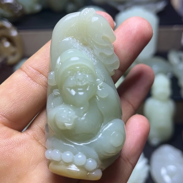 和田玉未镶嵌颈饰