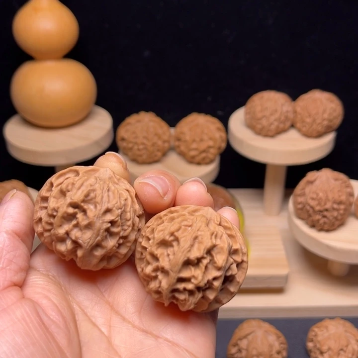 文玩核桃吊坠39苹果园