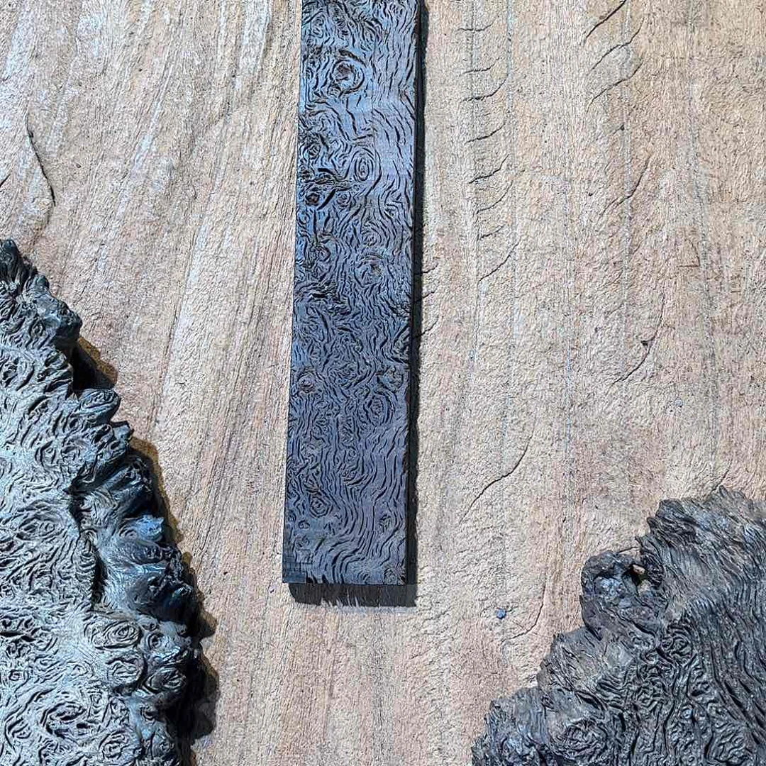 所***至有机玻璃铁栎木小精品