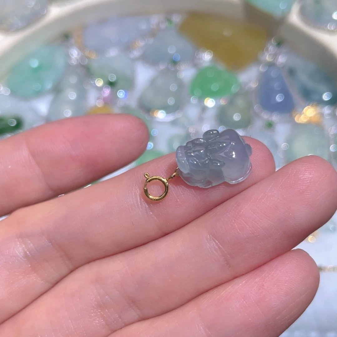 翡翠颈饰18K金镶嵌翡翠