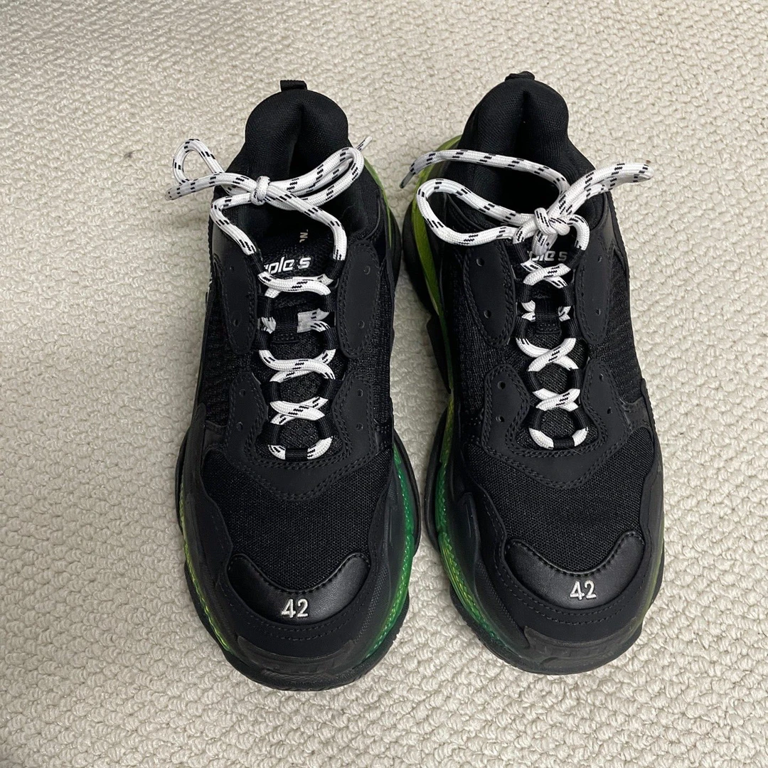 95新 Balenciaga/巴黎世家 A8579 balenciaga 黑色平底鞋98新42码