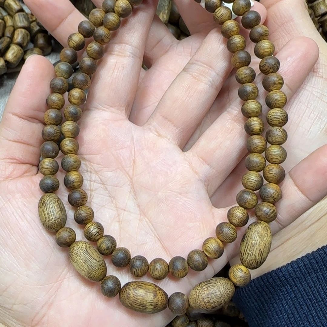 沉香手串乌身多样性发货一条卡7-13克