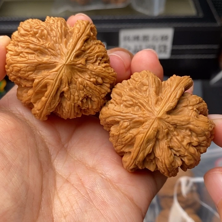 文玩核桃把件爱****人44球筋