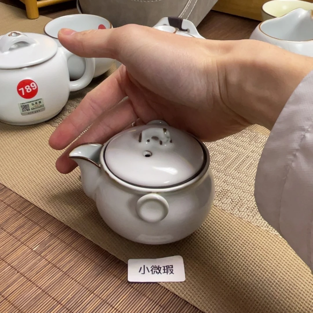 瓷片。。。。。。。。。。。。。。。。。。。。