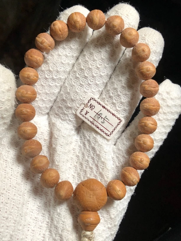 10.5mm福利款实心籽尼泊尔小凤眼菩提手串一物一图