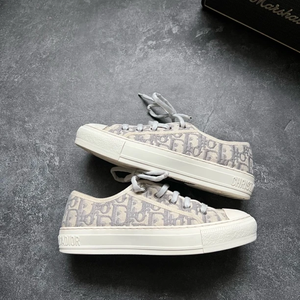 99新 DIOR/迪奥 WALKN 满印老花灰白板鞋 37.5码