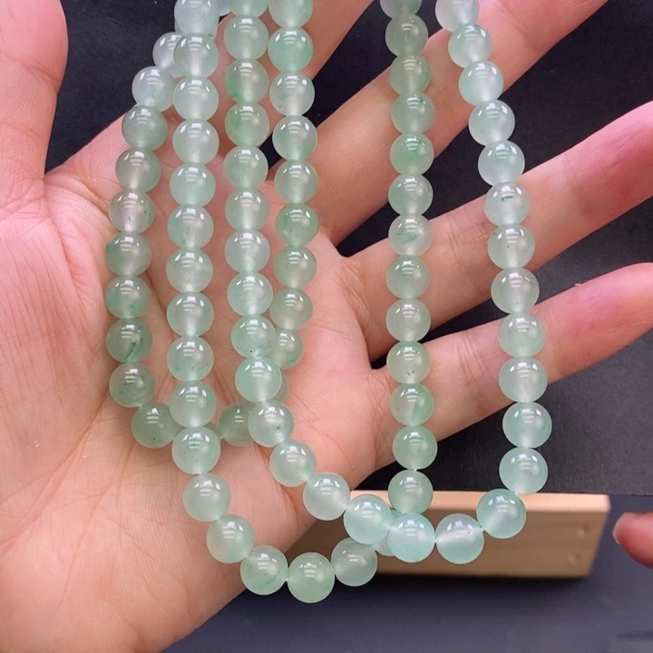 石英质玉未镶嵌颈饰