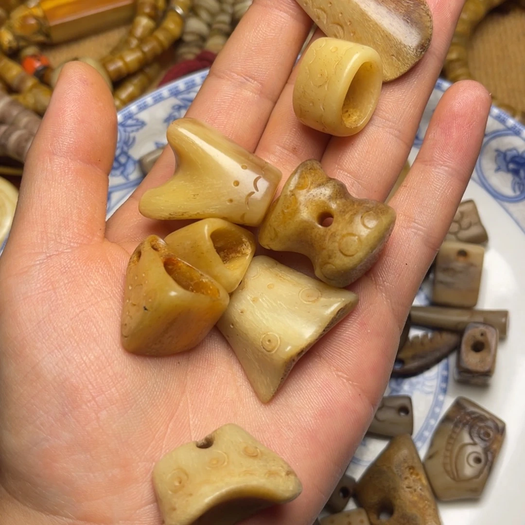 大叶紫檀（黑酸枝木类）