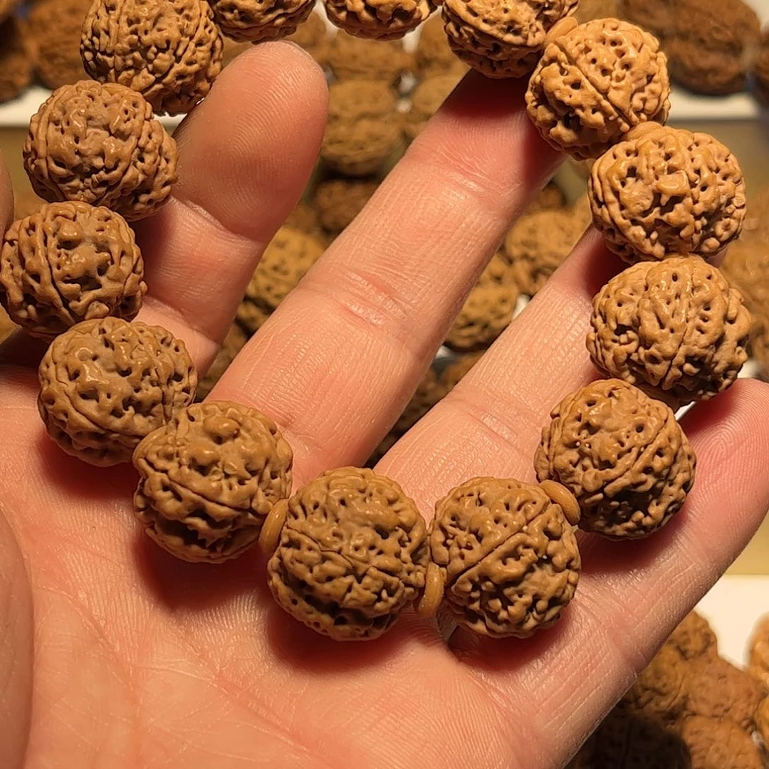 金刚菩提吊坠勇**前蜂窝