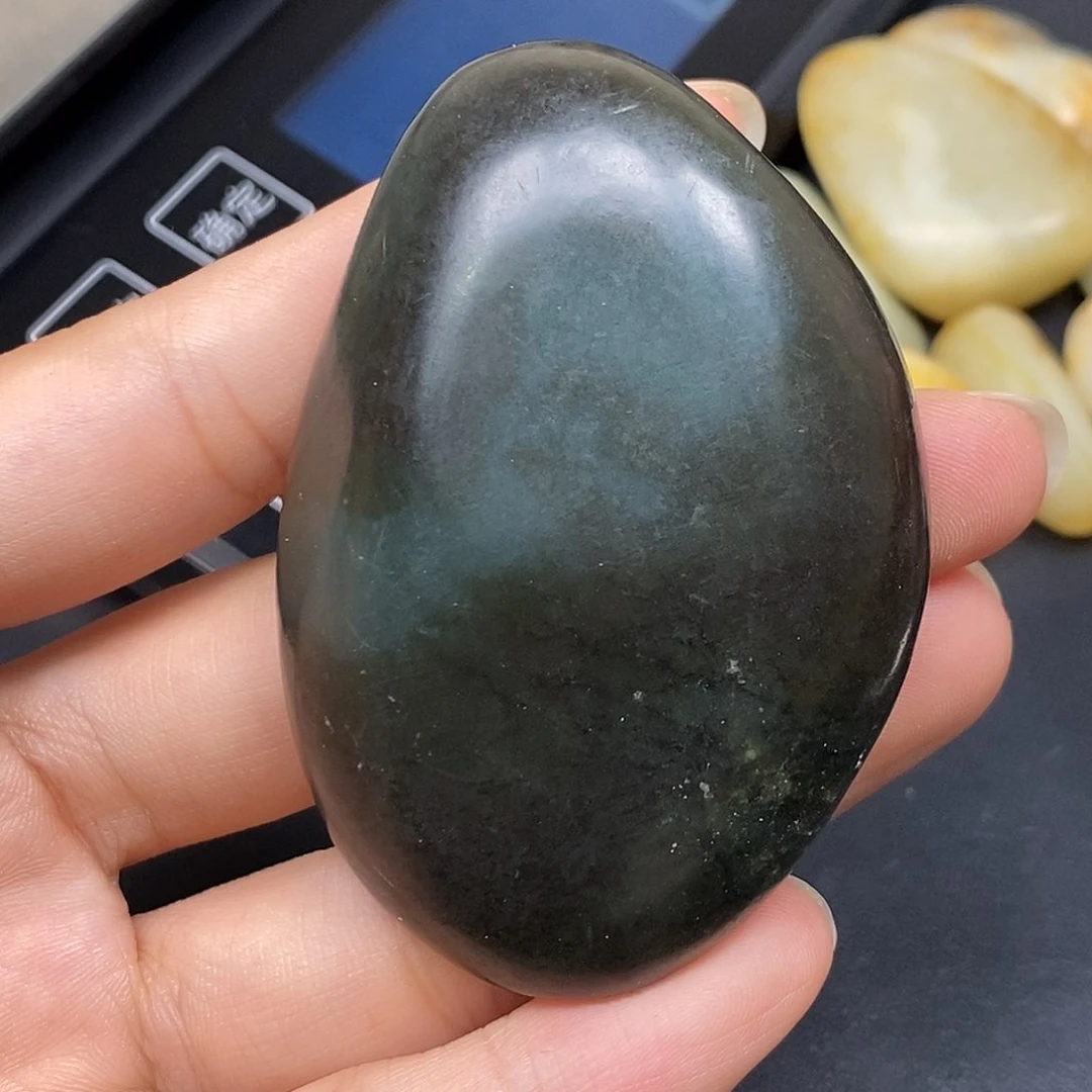 和田玉（糖玉）未镶嵌挂件