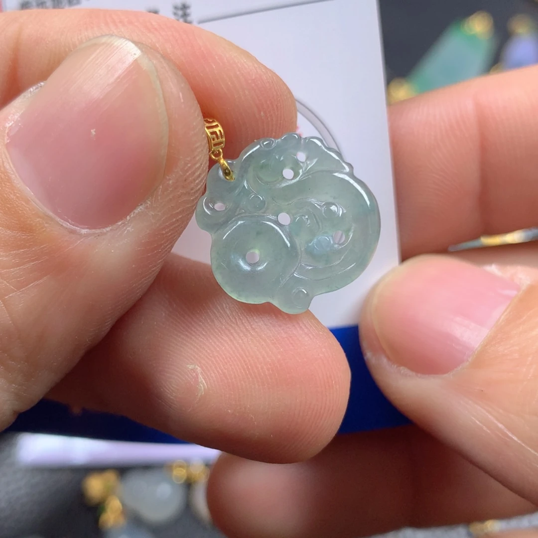 【闪购商品】翡翠颈饰18K金镶嵌翡翠