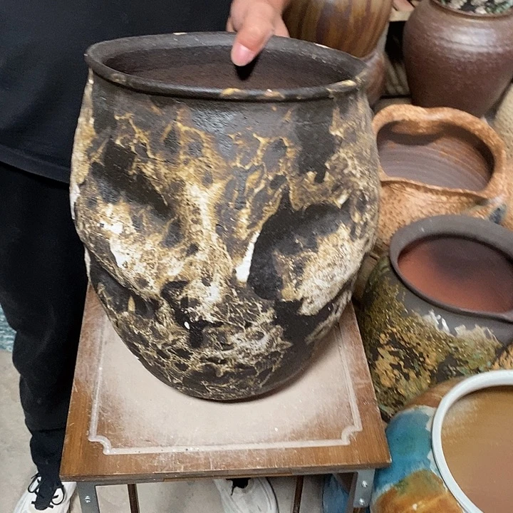 紫砂花盆口24高度30黑茶………