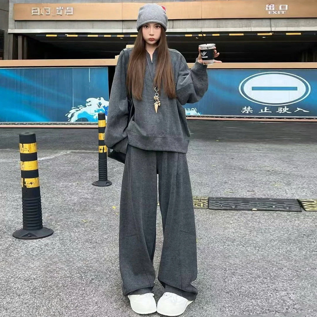 高级感时尚减龄纯色套装女秋季新款宽松显瘦圆领卫衣阔腿裤两件套