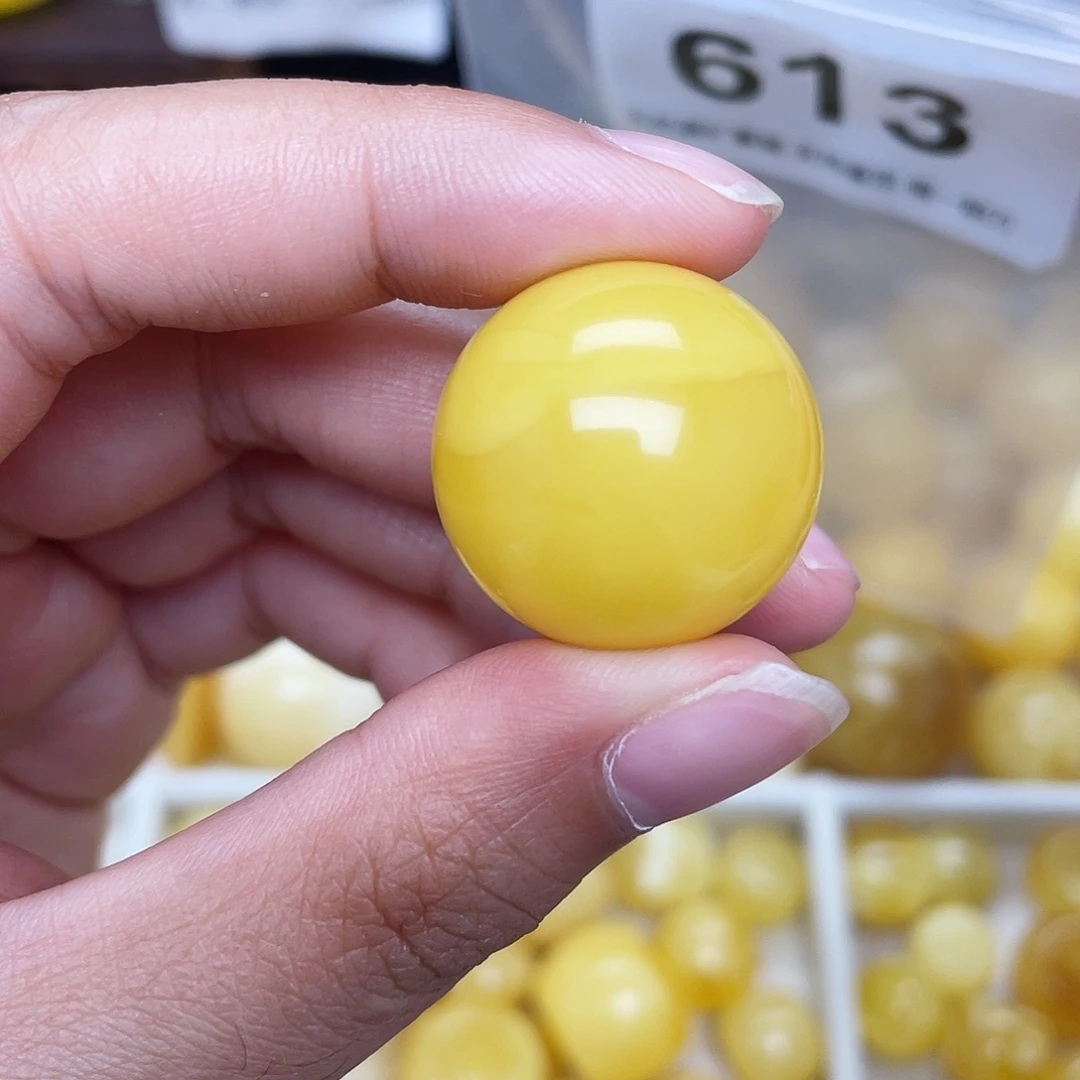 蜜蜡未镶嵌珠宝奇石22.8沙眼