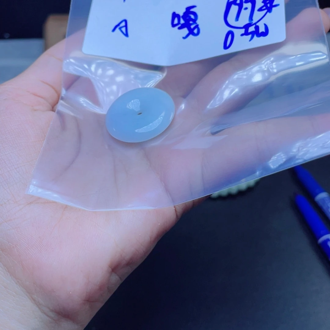 定制翡翠未镶嵌嘎****哋挂件