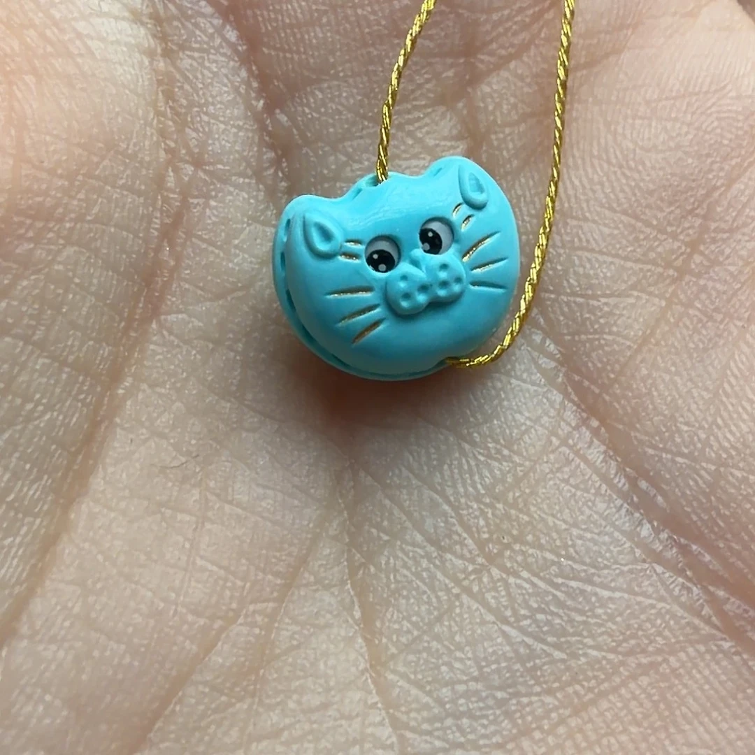 绿松石未镶嵌颈饰