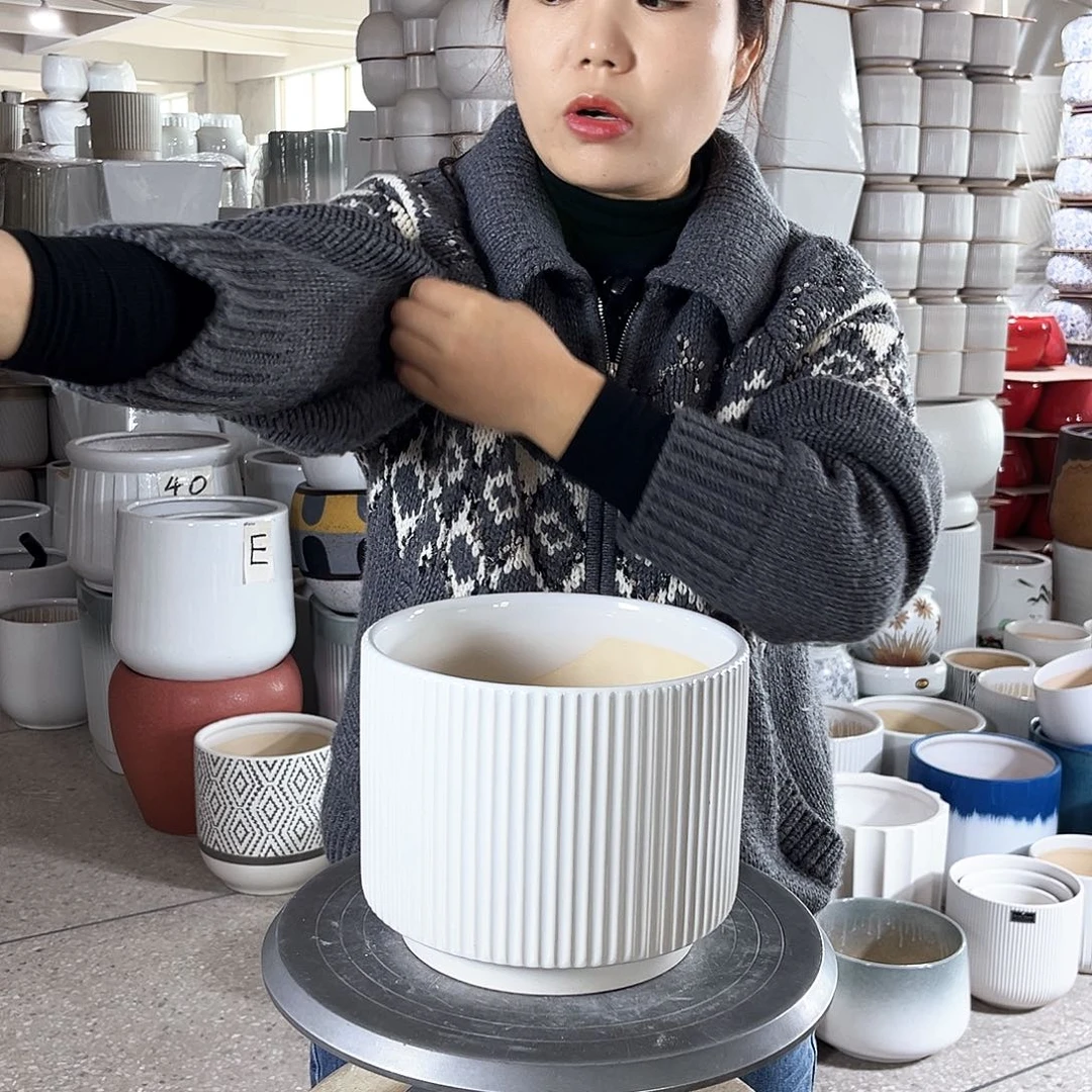 陶瓷口径20-16。亮白