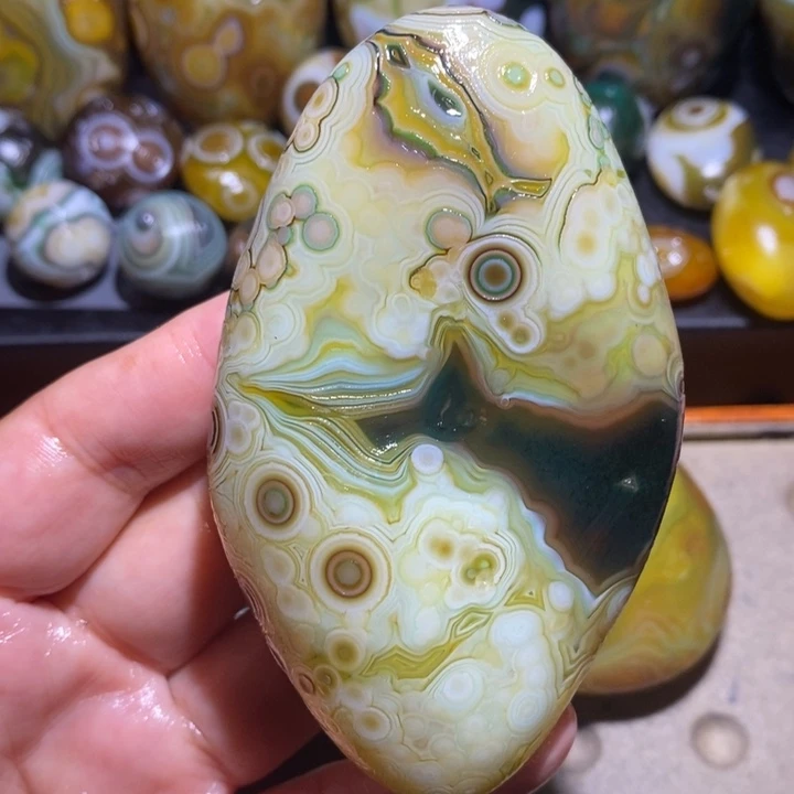 玛瑙/玉髓未镶嵌珠宝半成品