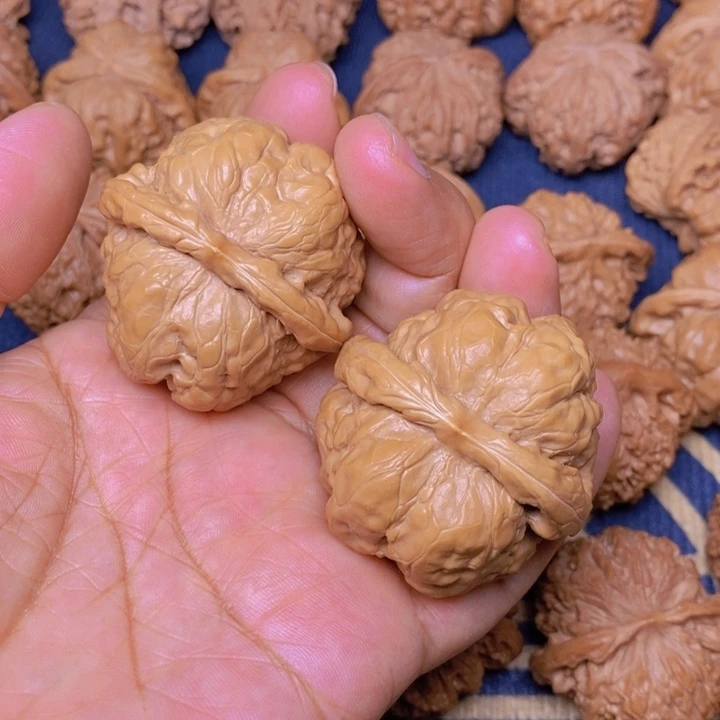 【闪购商品】文玩核桃吊坠顾****n蛙蛙43