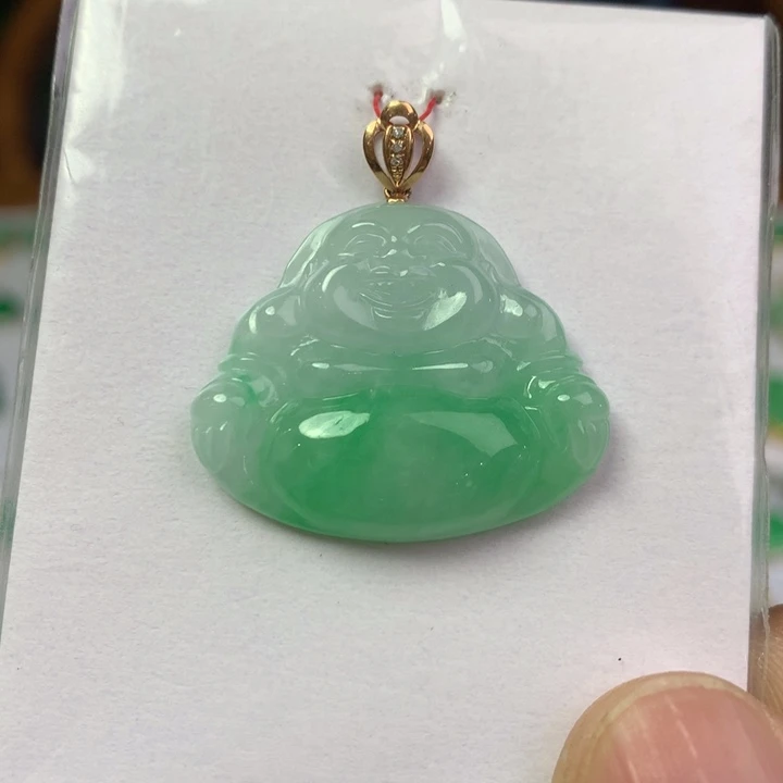 翡翠18K金镶嵌颈饰