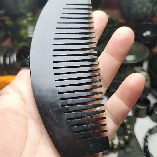 未镶嵌蛇纹石玉梳子
