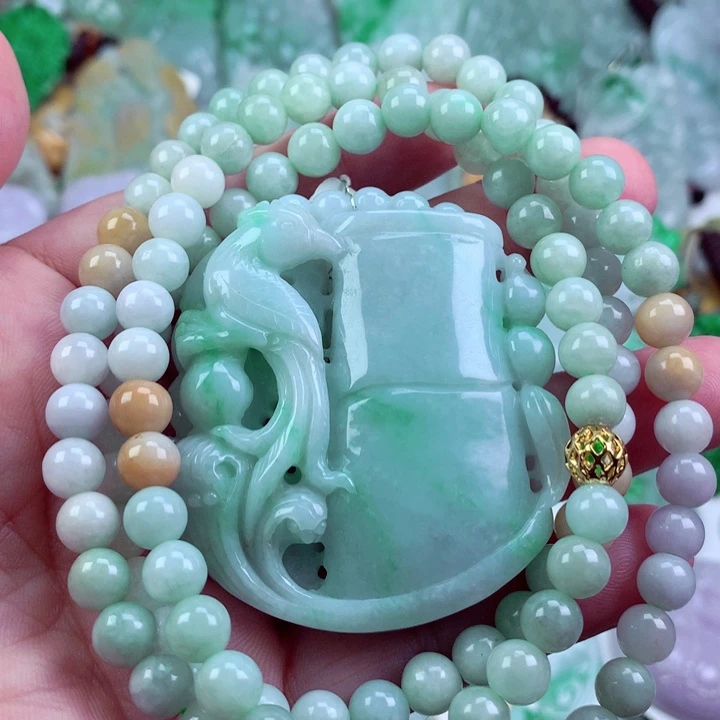 吊坠(不含链)未镶嵌翡翠