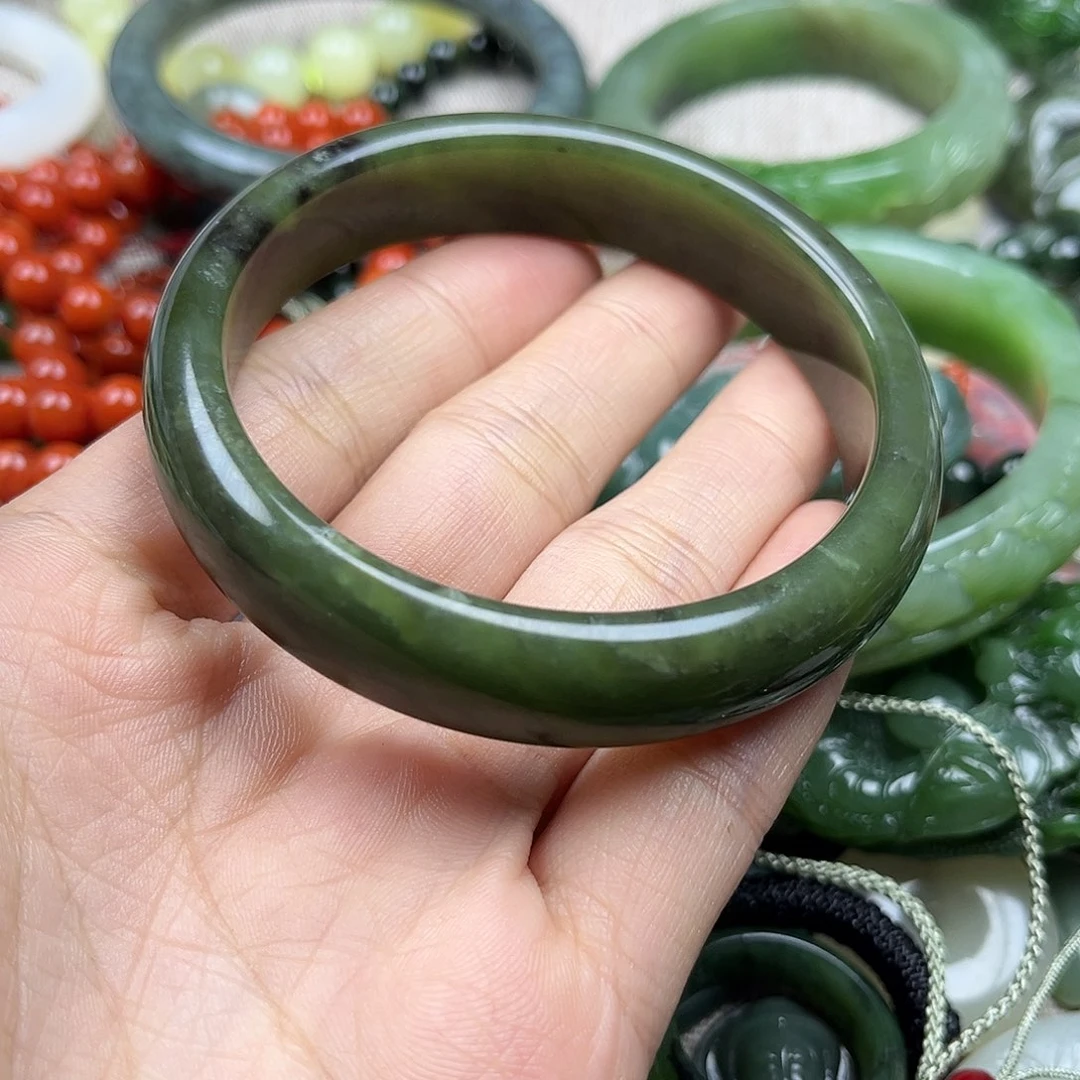 和田玉（碧玉）未镶嵌手镯58➕