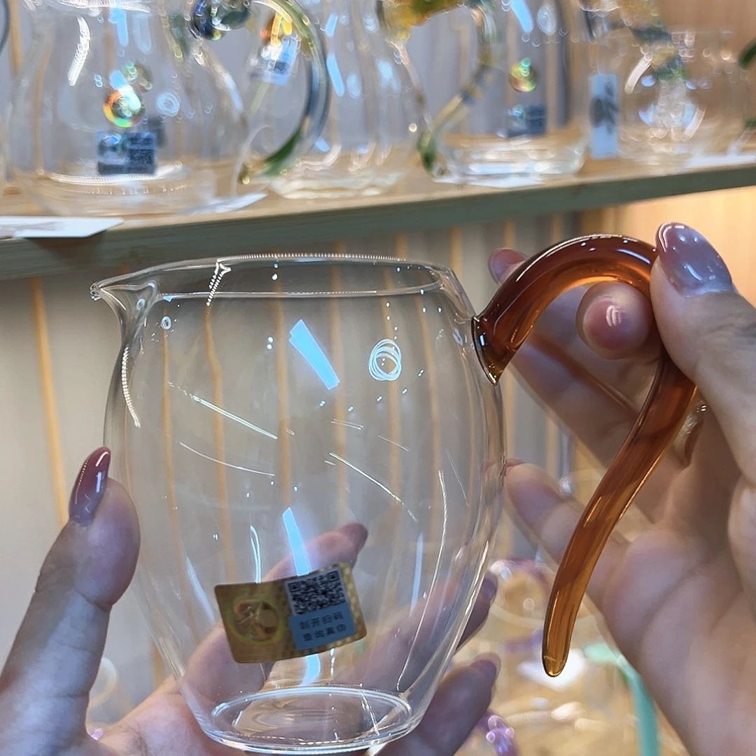 怡然琥珀色公道杯。。。