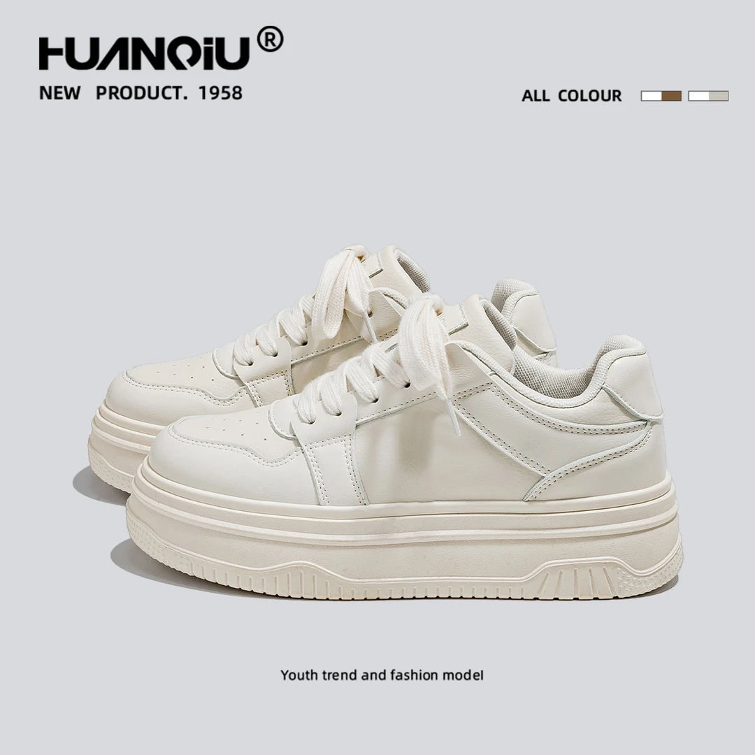 环球经典百搭流行小白鞋女款2025秋季爆款增高学生轻奢板鞋XF2402