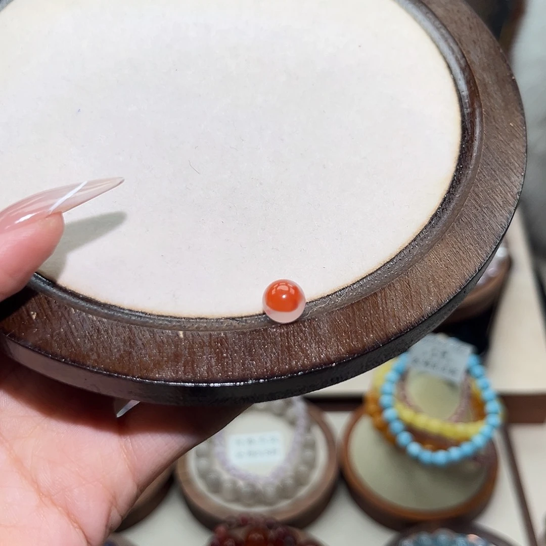 水晶手串未镶嵌?****嘉南红8.0