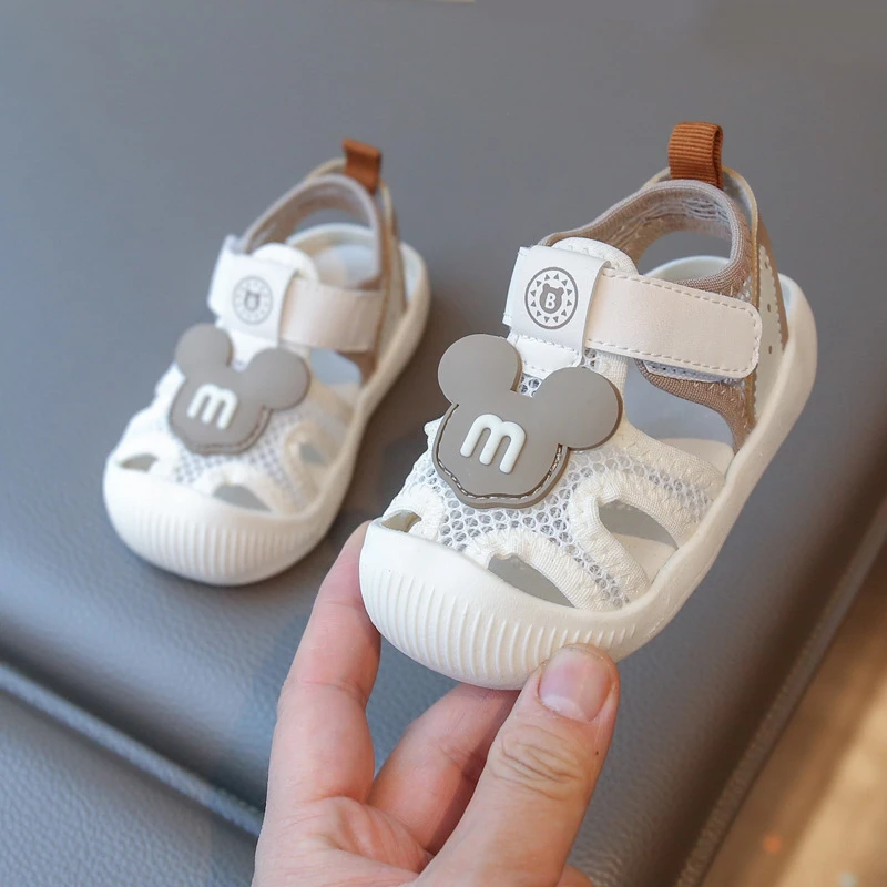 夏季新款男女宝宝学步鞋子1-2岁软底机能鞋3—4包头防踢女童潮鞋