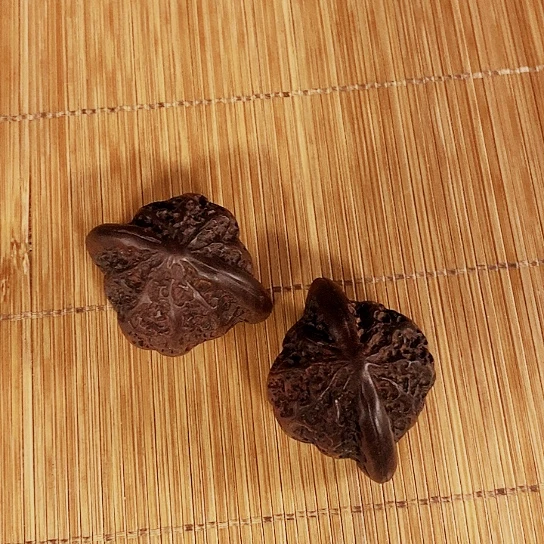 檀香紫檀（小叶紫檀）贤*