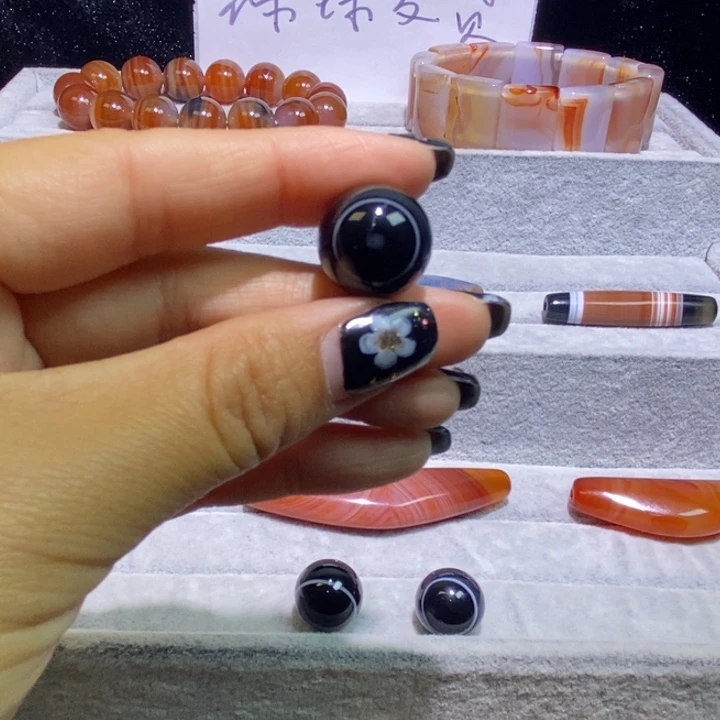 玛瑙/玉髓未镶嵌颈饰