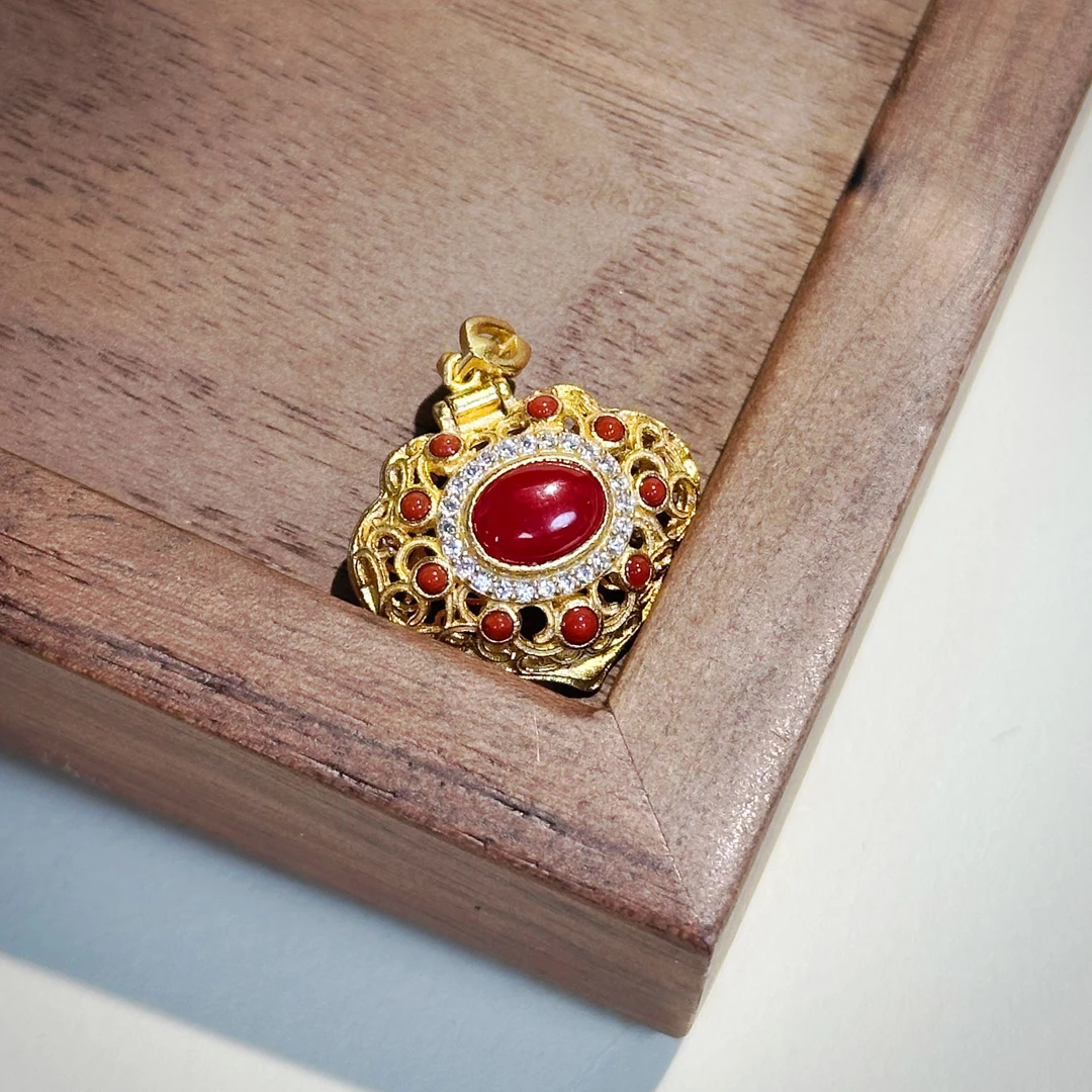 天然阿卡珊瑚平安锁s925吊坠-111010