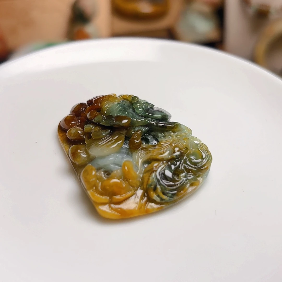 翡翠未镶嵌颈饰拖***人专拍