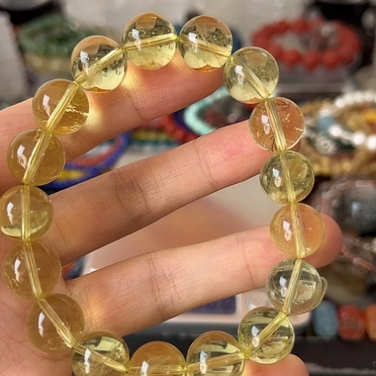 水晶手链未镶嵌矿坑