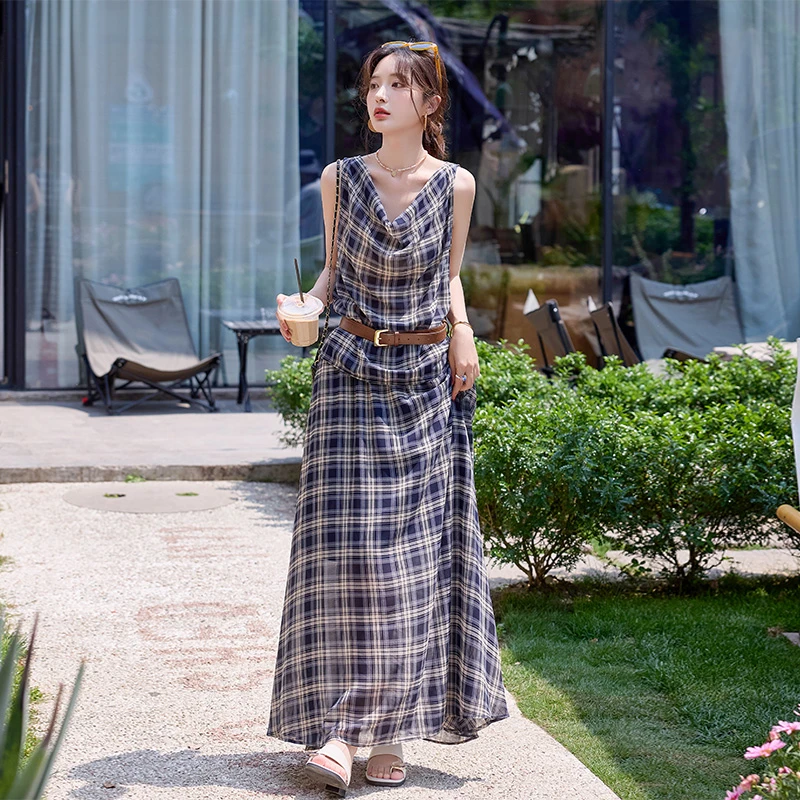 复古格纹背心连衣裙套装女2025夏日绝美漂亮小众收腰慵懒风两件套
