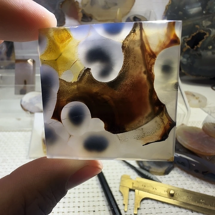 玛瑙/玉髓未镶嵌珠宝奇石