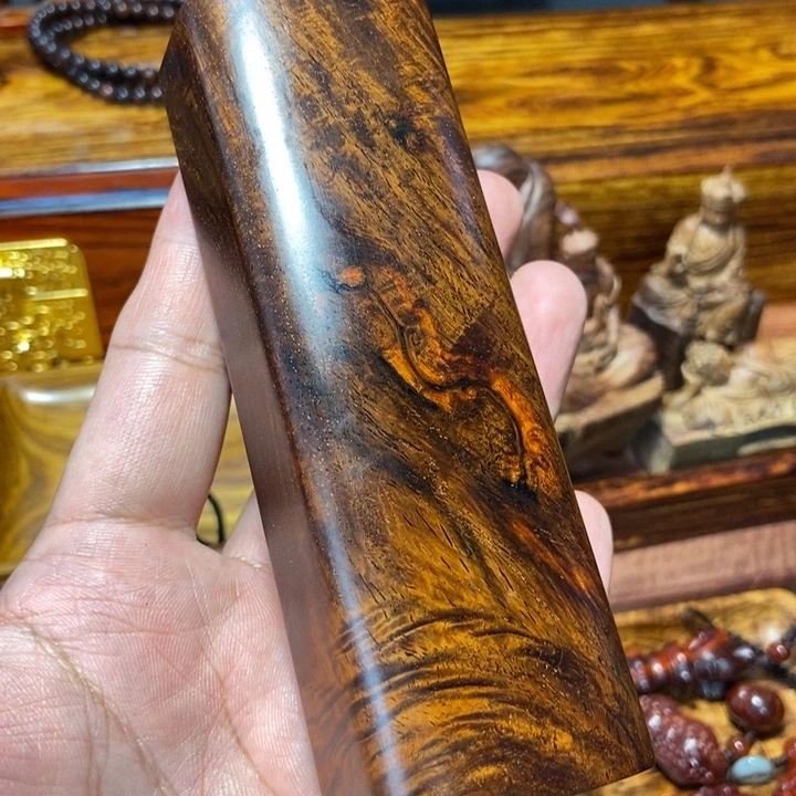 交趾黄檀（大红酸枝）压方