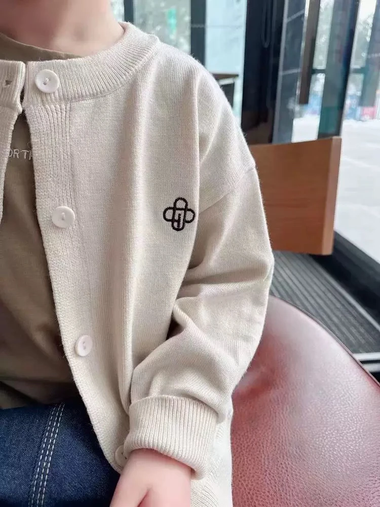 2042男女童春秋款针织外套时尚休闲