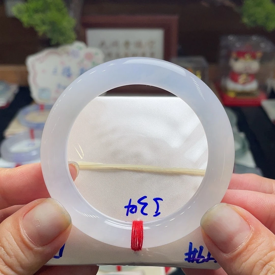 翡翠手镯未镶嵌53圆条