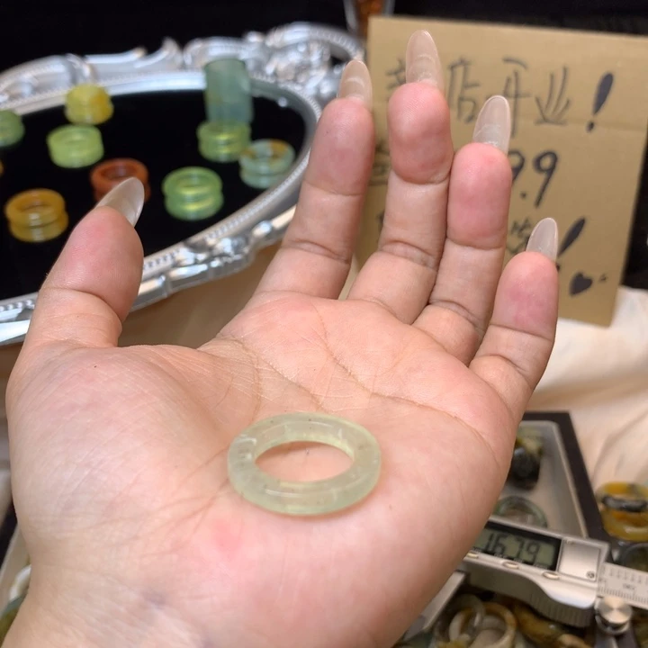 瑶****合金蛇纹石玉戒指